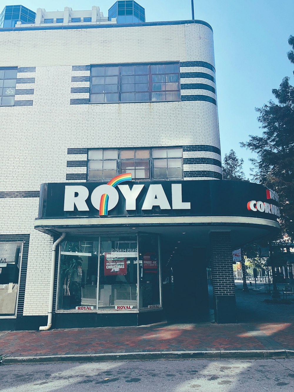 Royal store
