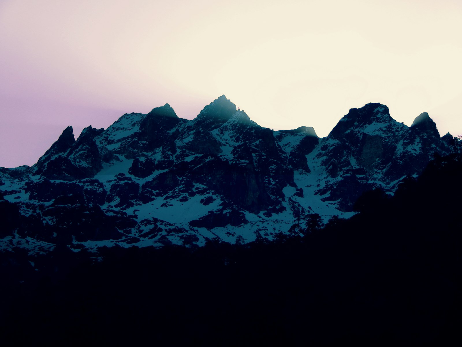 Nikon Coolpix L830 sample photo. Mountain covered with snow photography