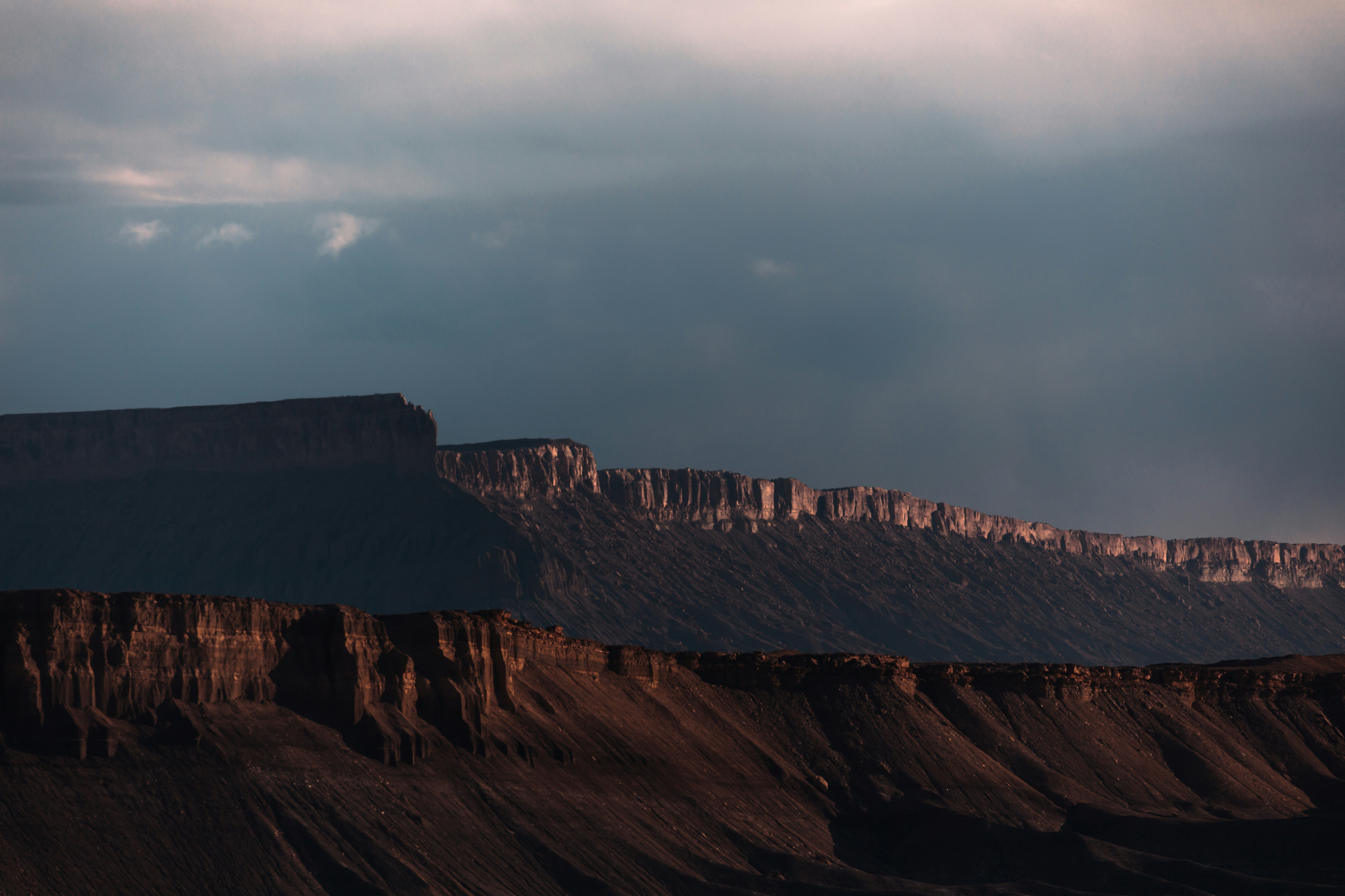 Photo by worldsbetweenlines