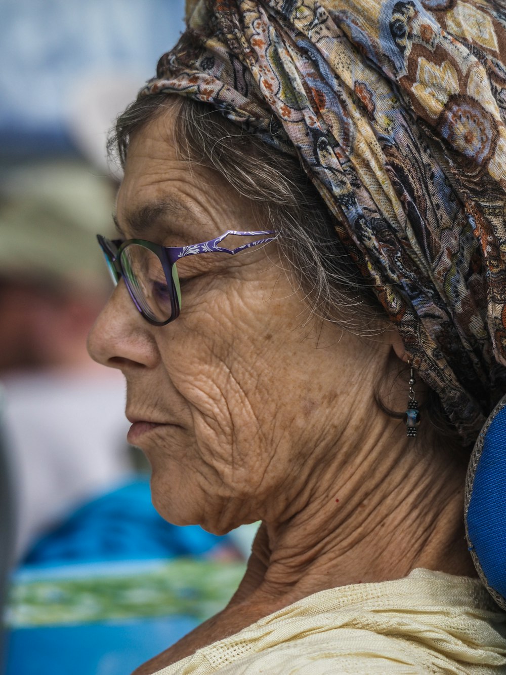 fotografia de foco seletivo da mulher