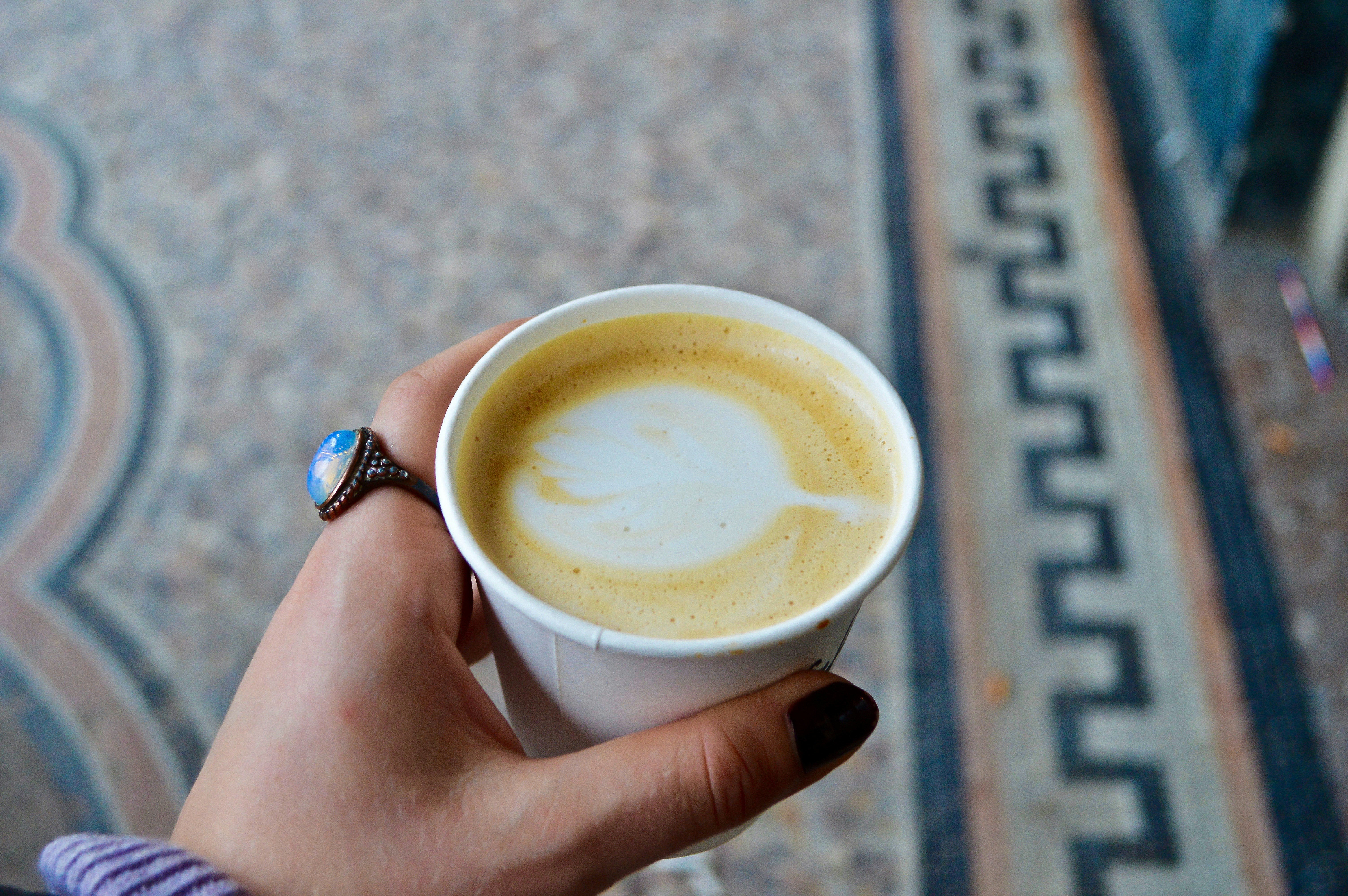 Gobelet Céramique Blanc Avec Fond Liège