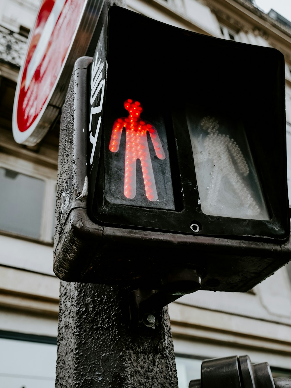 shallow focus photo of road signage