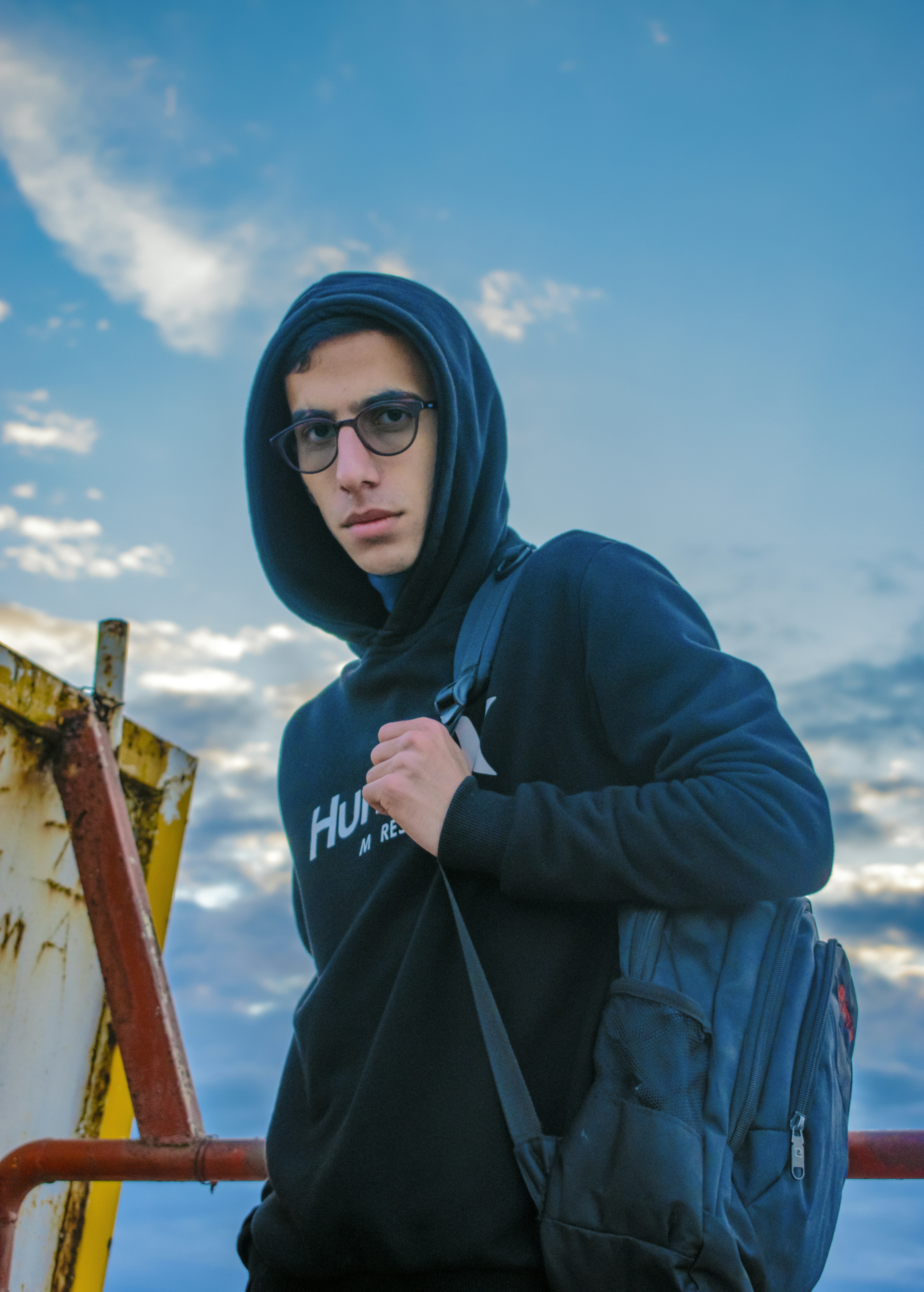 photo-1554408753-eae83bb91b1b?ixid=M3wxMjA3fDB8MXxzZWFyY2h8MTZ8fGJlc3QlMjB0cmF2ZWwlMjBob29kaWVzJTIwbWVuJUUyJTgwJTk5c3xlbnwwfHx8fDE3NzA5NDgyMzV8MA\u0026ixlib=rb-4.1.0