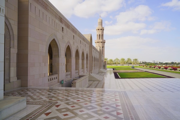 Discovering Muscat: Local Customs, Festivals & History