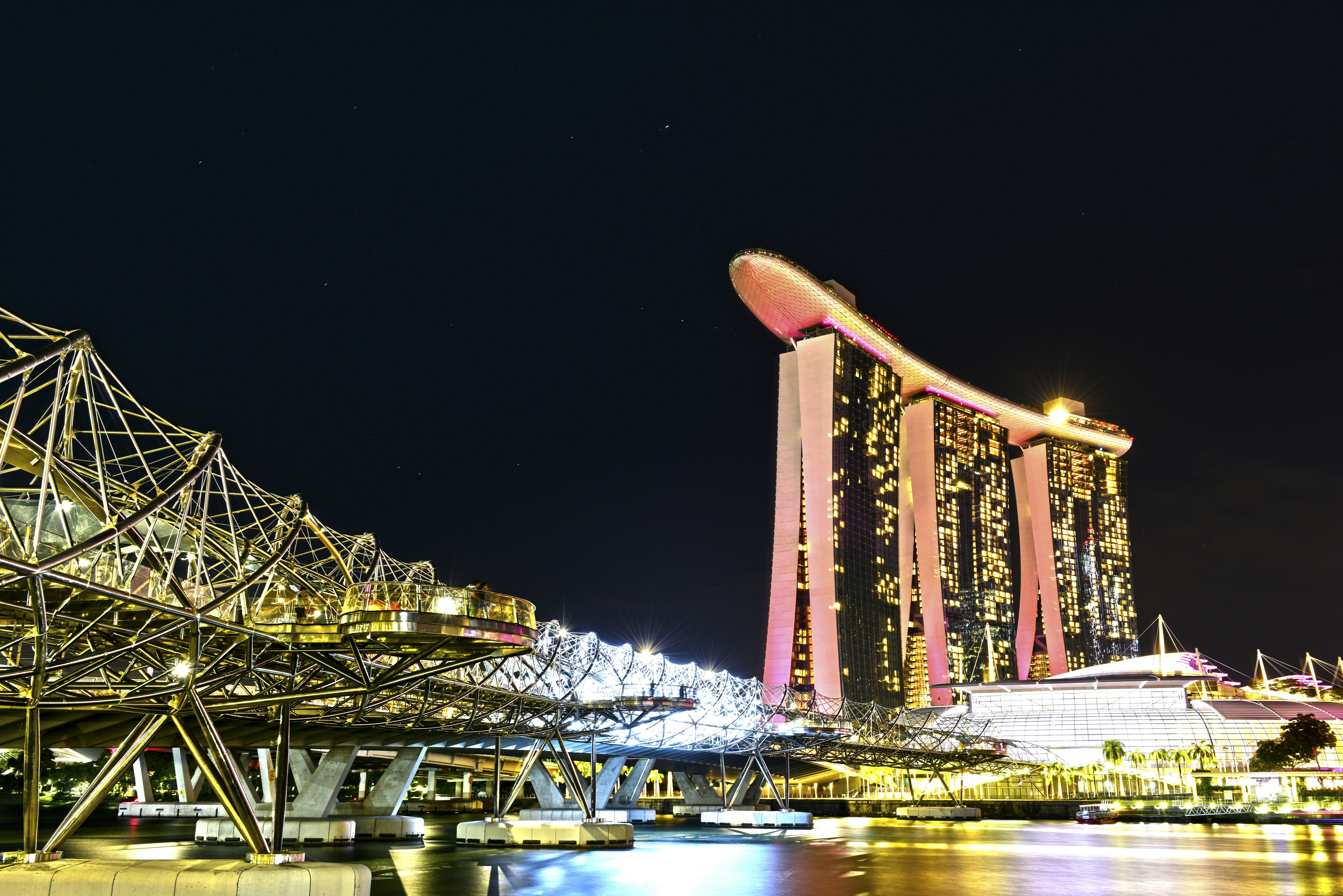 都市建築の建築写真