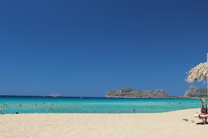 plage en crète en famille