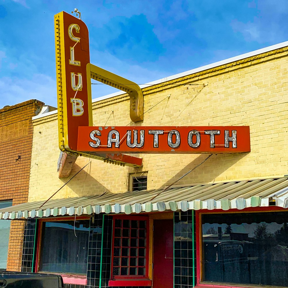 Sawtooth signage