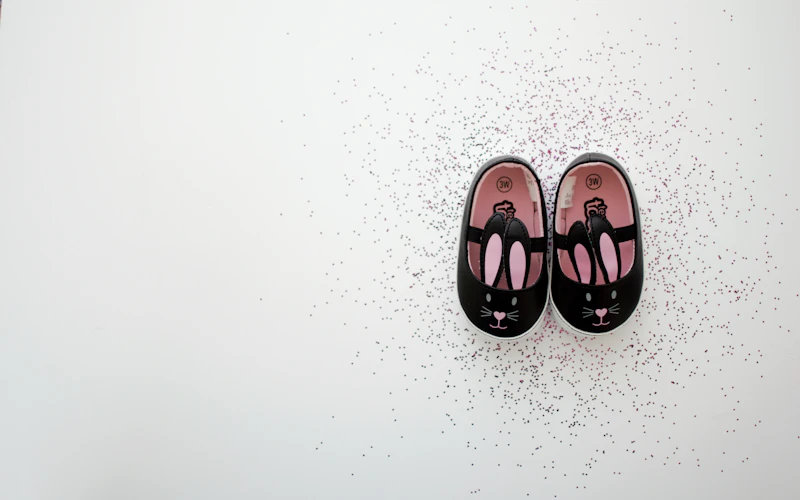 sepatu anak R (v) hitam