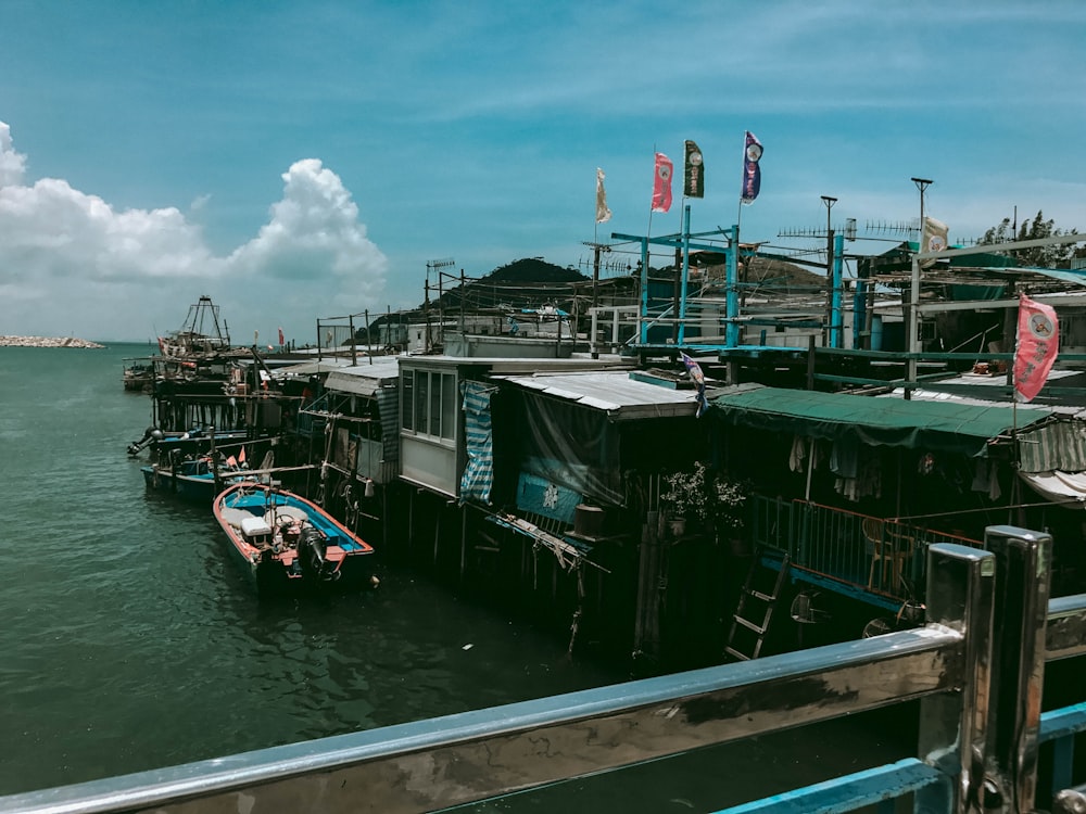 houses on the sea