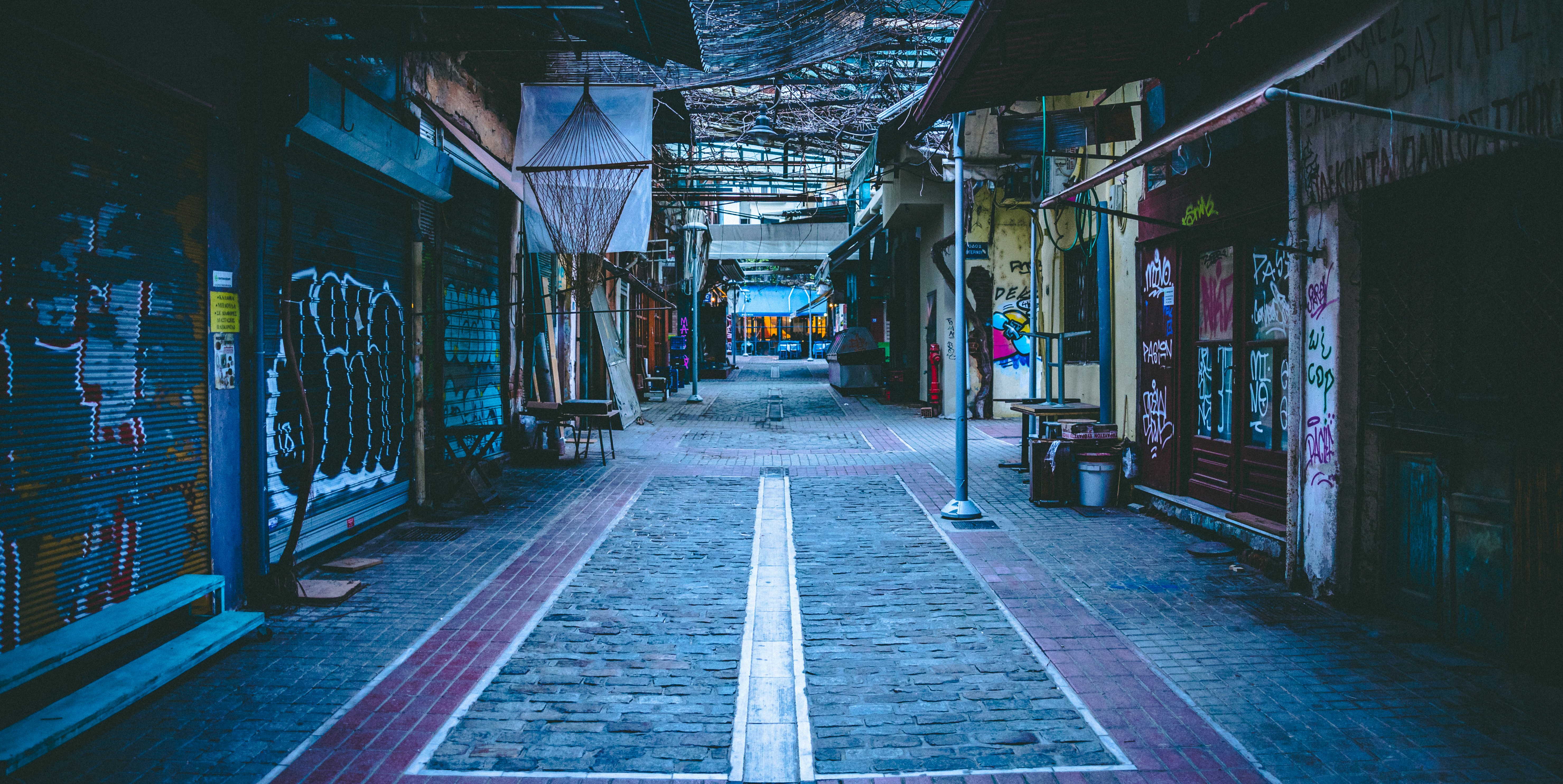 gray concrete pavement