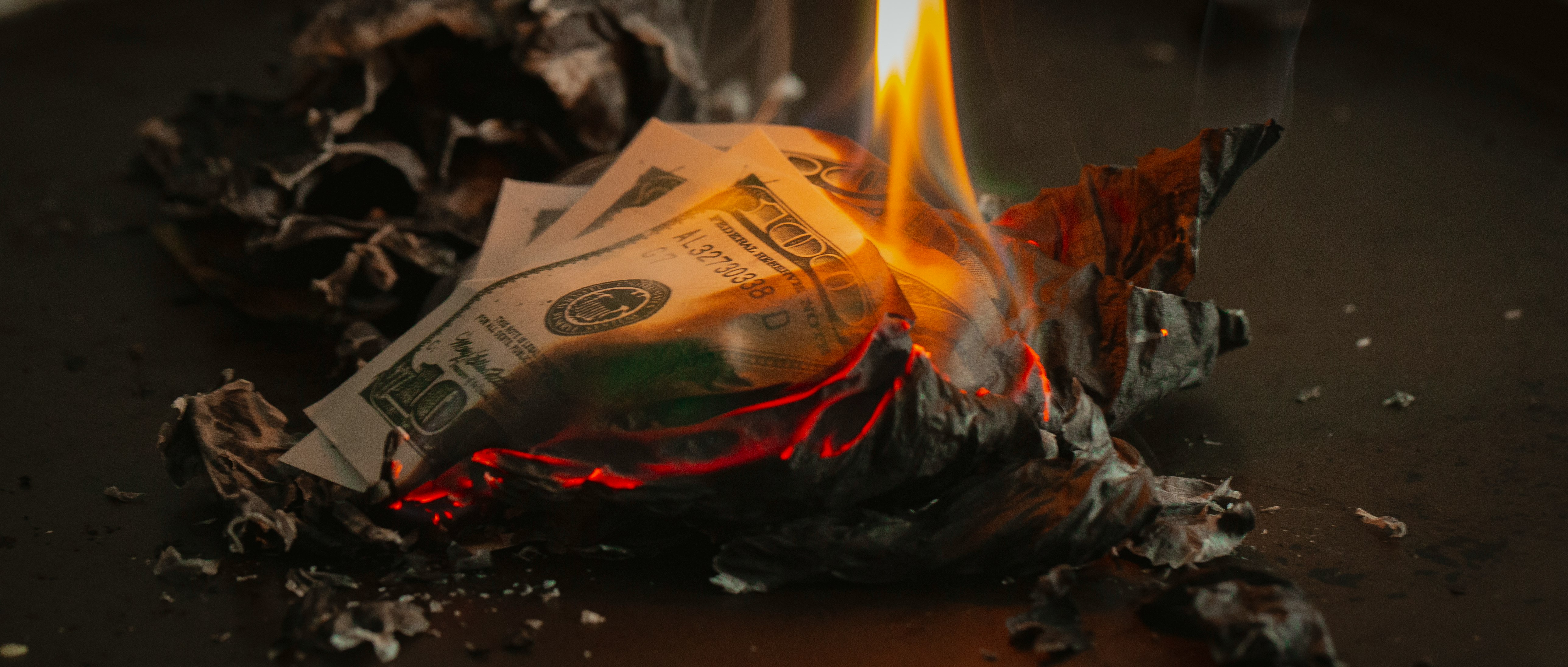 burning banknotes