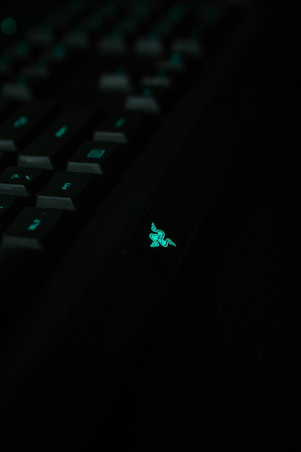 black Razer keyboard