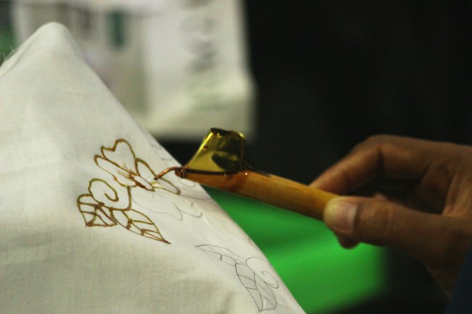 Menggali Pesona Batik Jambi melalui Lembaga Kursus dan Pelatihan