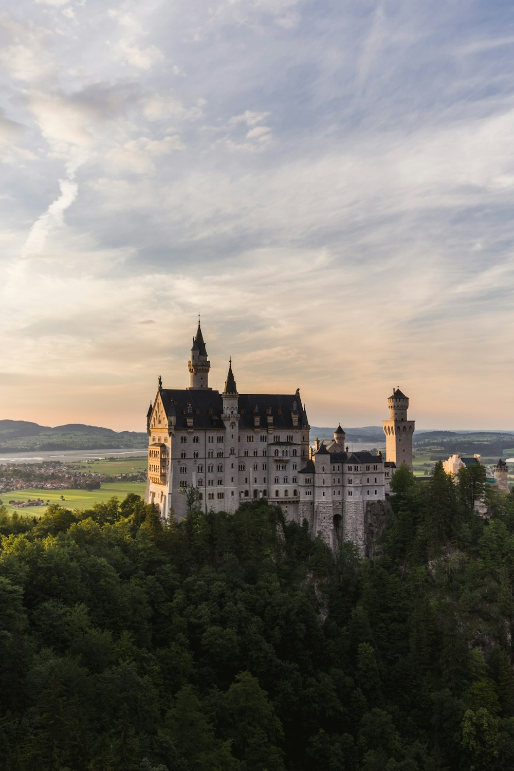 Neuschwanstein castle during day time