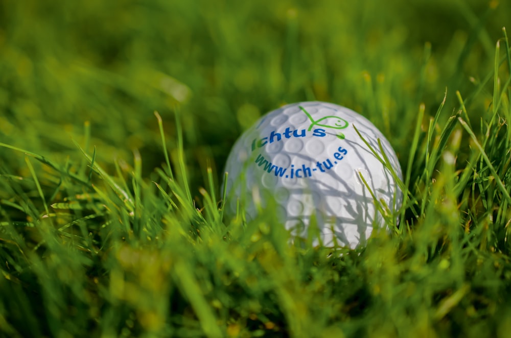 selective focus photo of golf ball