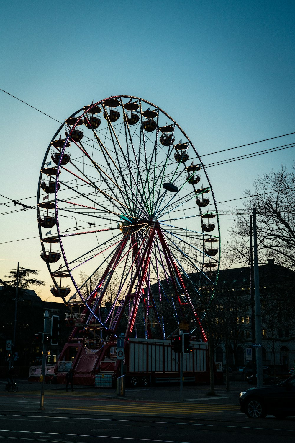 Roda gigante à noite