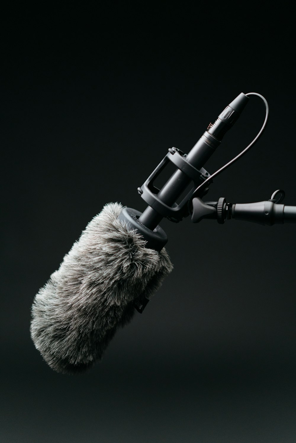microfono grigio