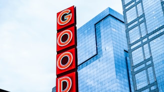 Good building sign during daytime