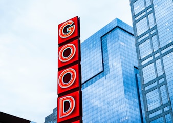 Good building sign during daytime