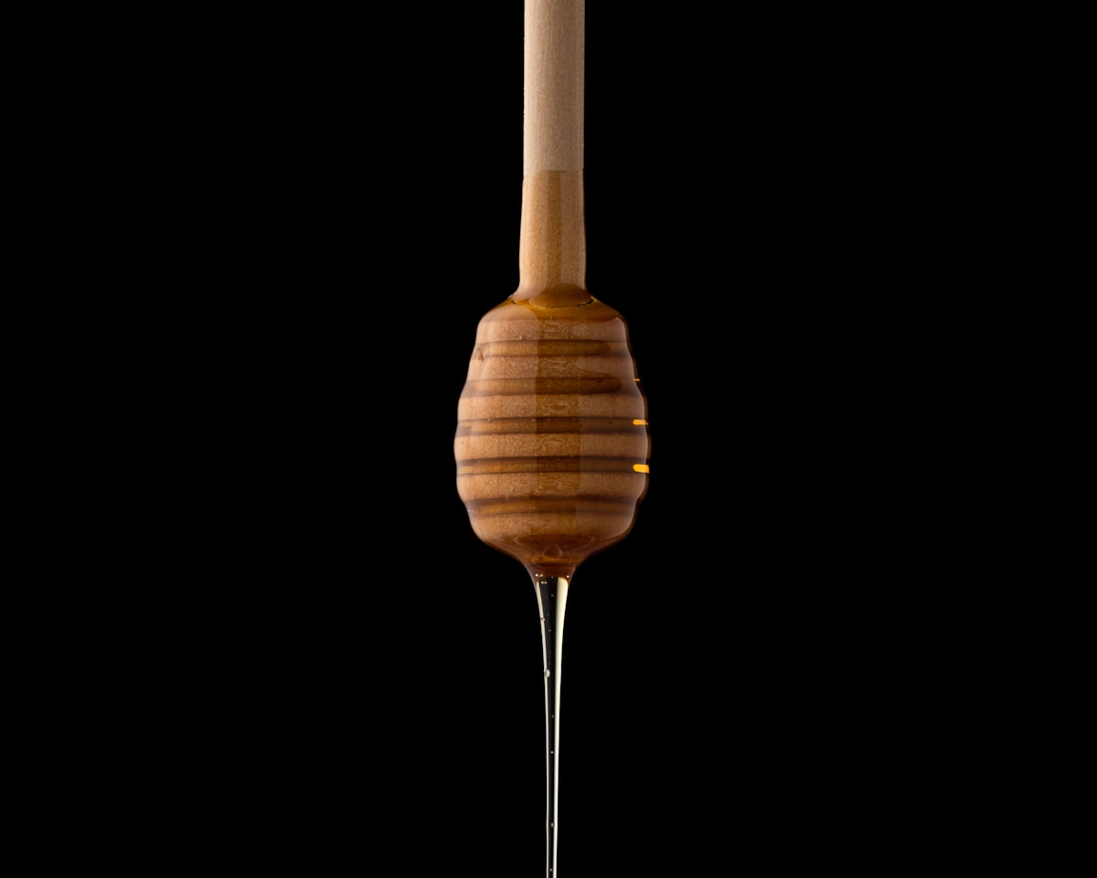 How to Measure a Tablespoon of Honey Without the Sticky Mess?