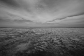 A striking photo of a horizon that appears perfectly flat, challenging the usual globe perspective.