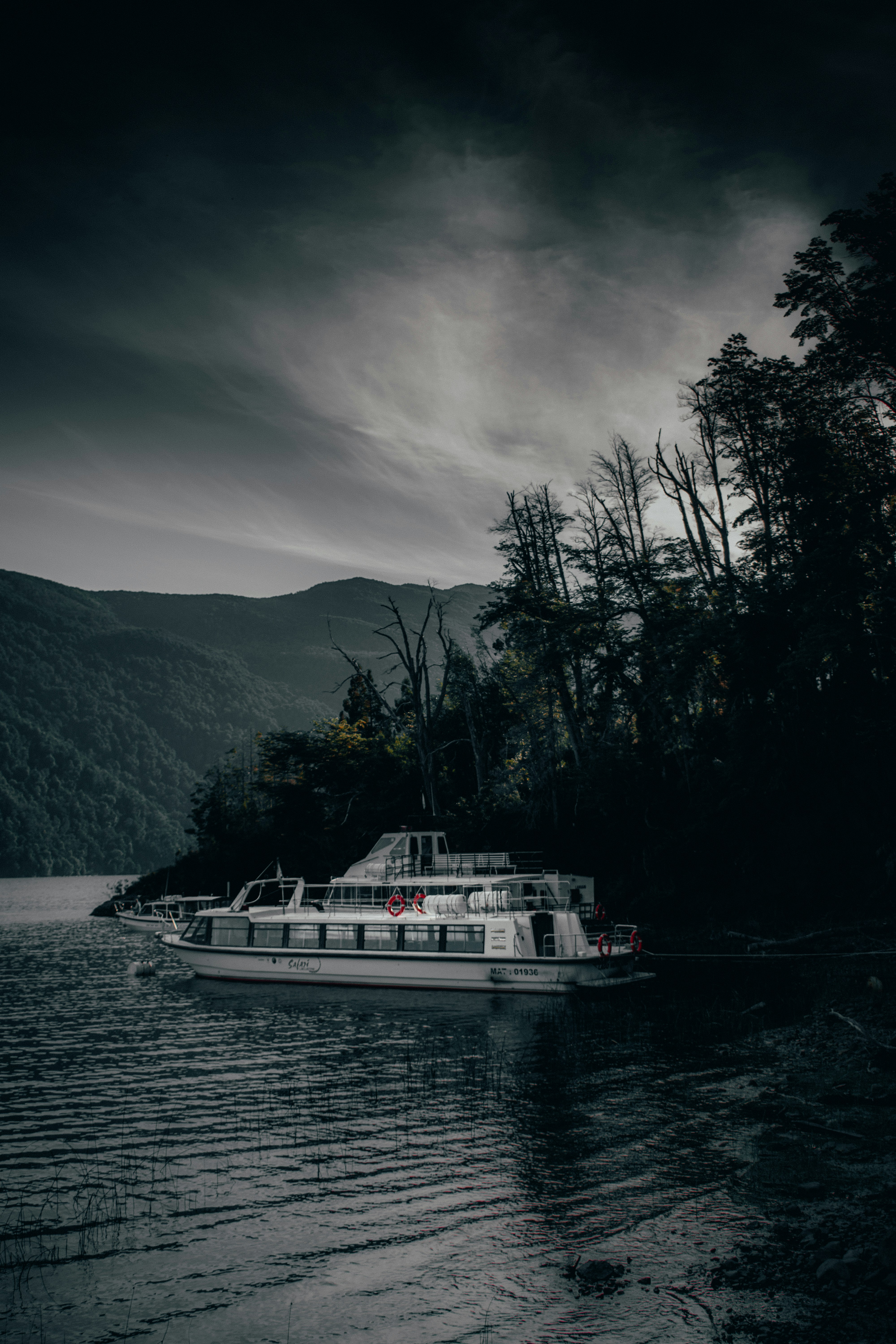 Photo by gasparzaldo