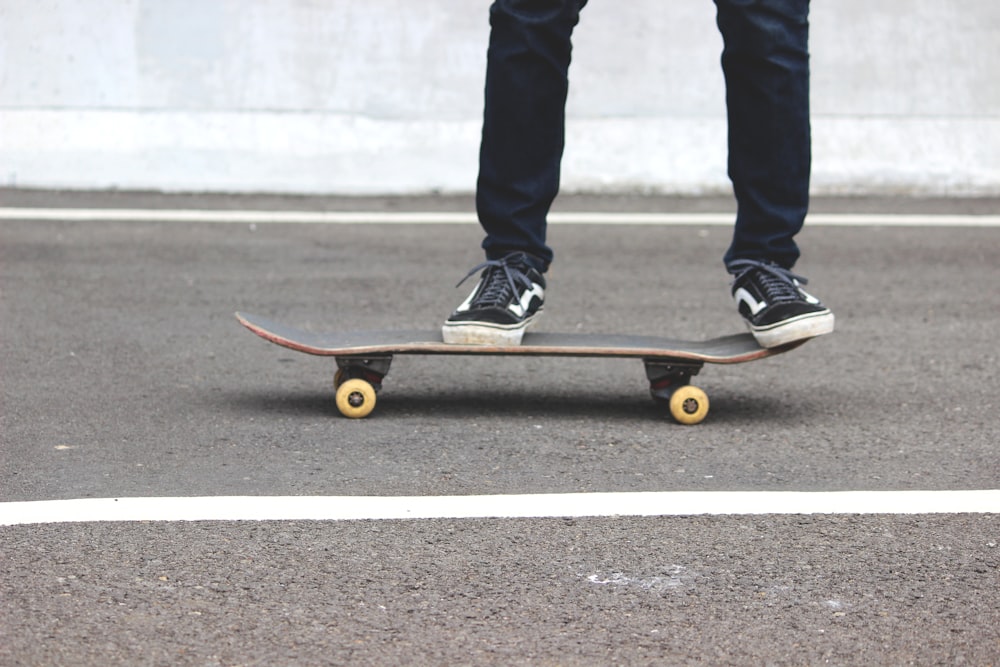 Person riding skateboard photo – Free Skateboard Image on Unsplash