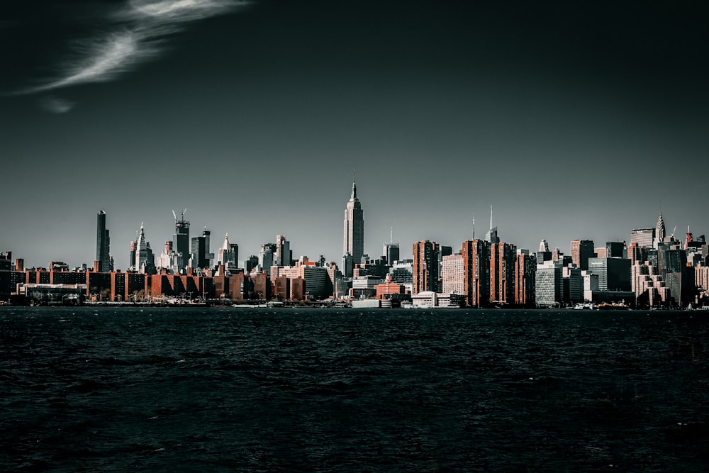 panoramic photo of city during daytime