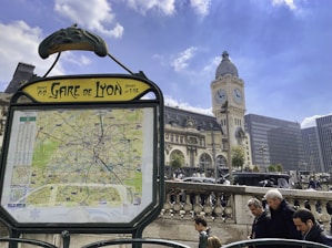 Gare de Lyon signage