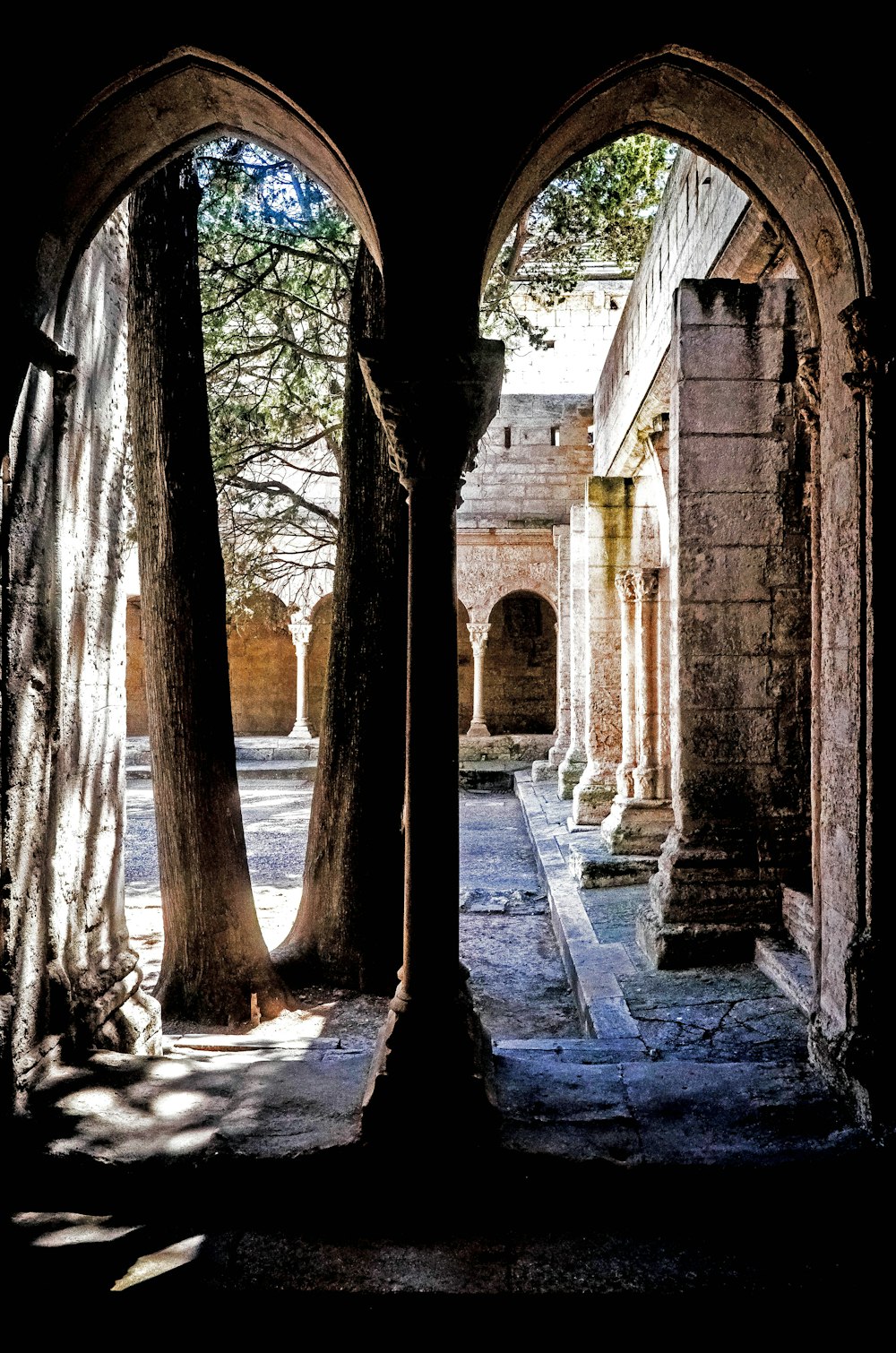 empty arch