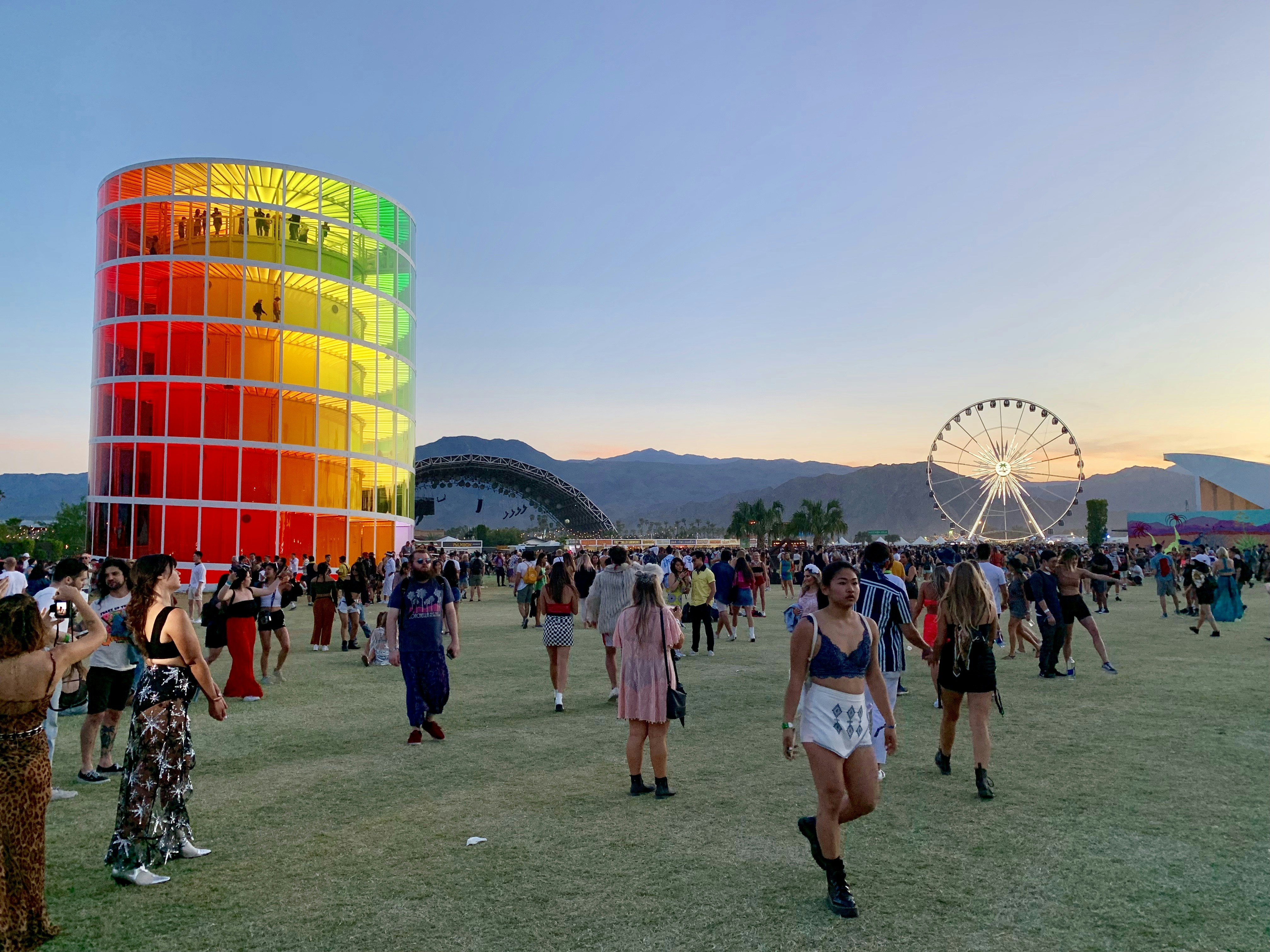 노마드와 축제 경험: 전 세계적 축제를 통해 노마드 라이프스타일을 탐구하다