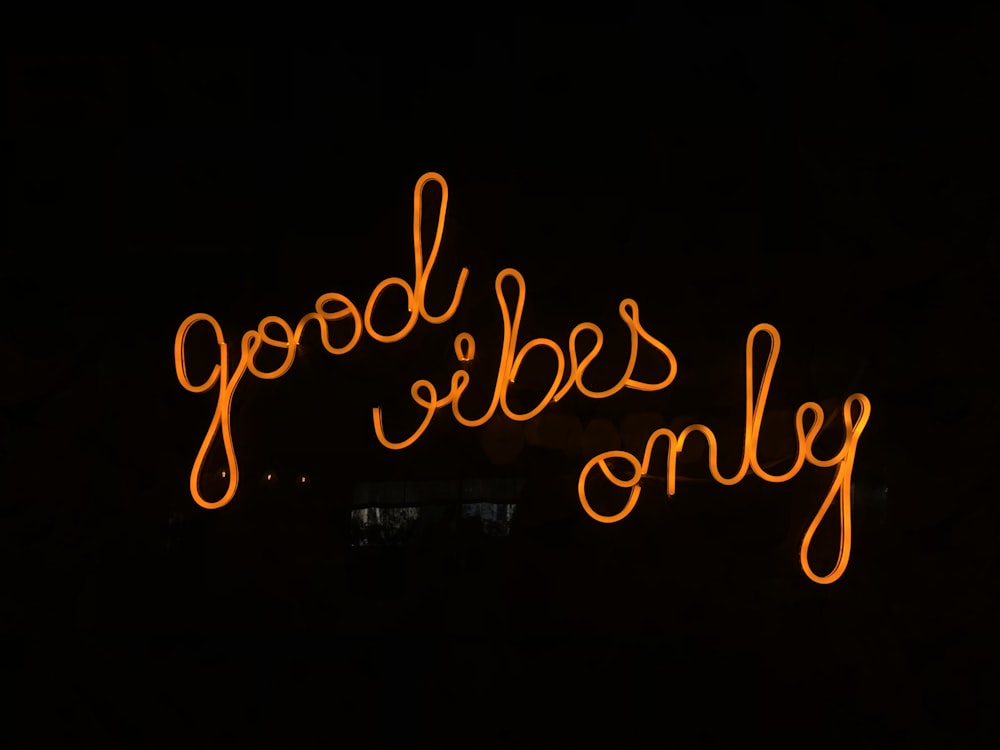 Good Vibes Only Signage (グッドバイブスのみのサイネージ)