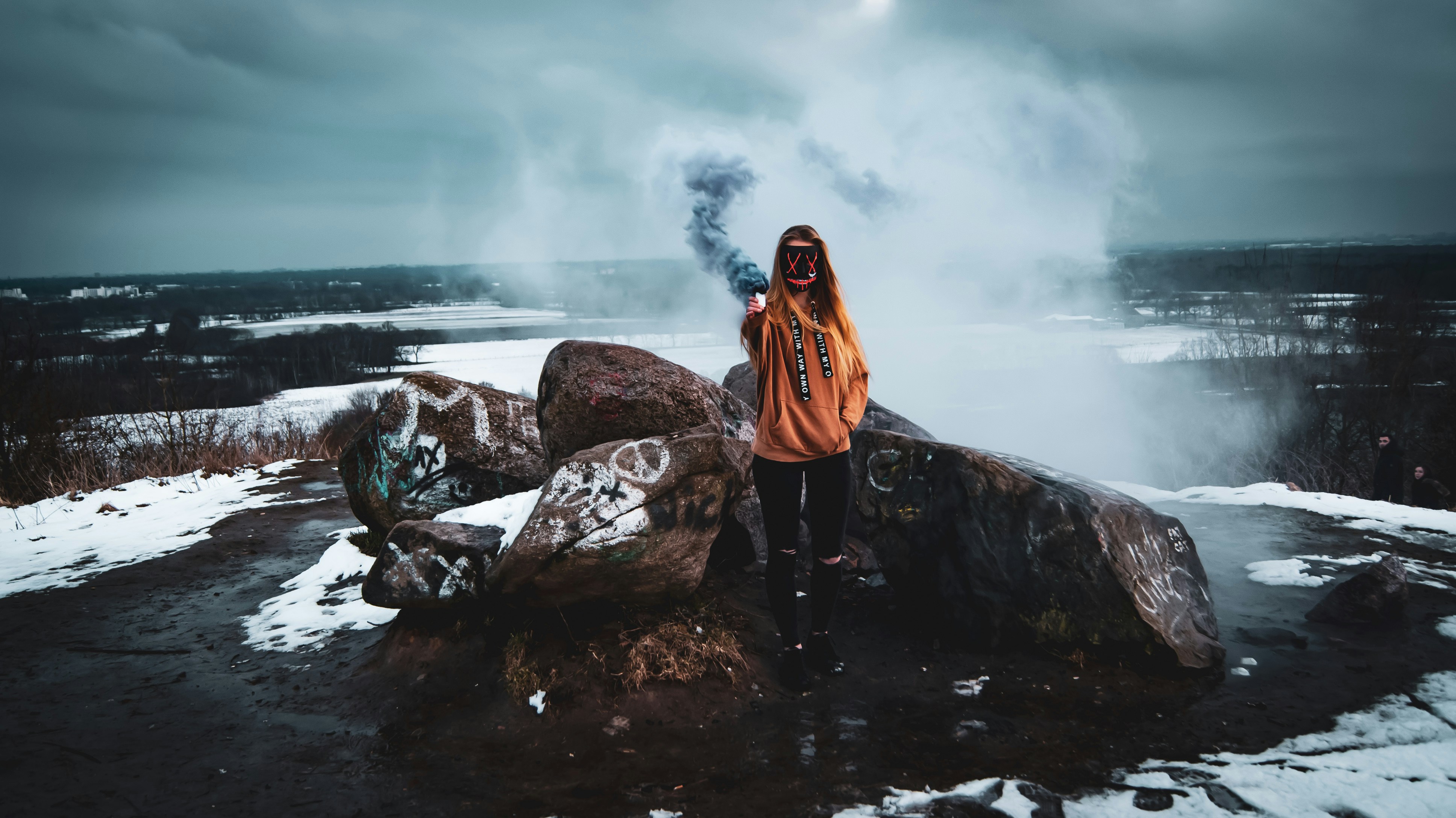 photo-1555586708-e38fbeb32292?ixid=M3wxMjA3fDB8MXxzZWFyY2h8MTA4fHxkciUyMHZhcGUlMjBrc2F8ZW58MHx8fHwxNzM4MTQ3ODIwfDA%5Cu0026ixlib=rb-4.0.3
