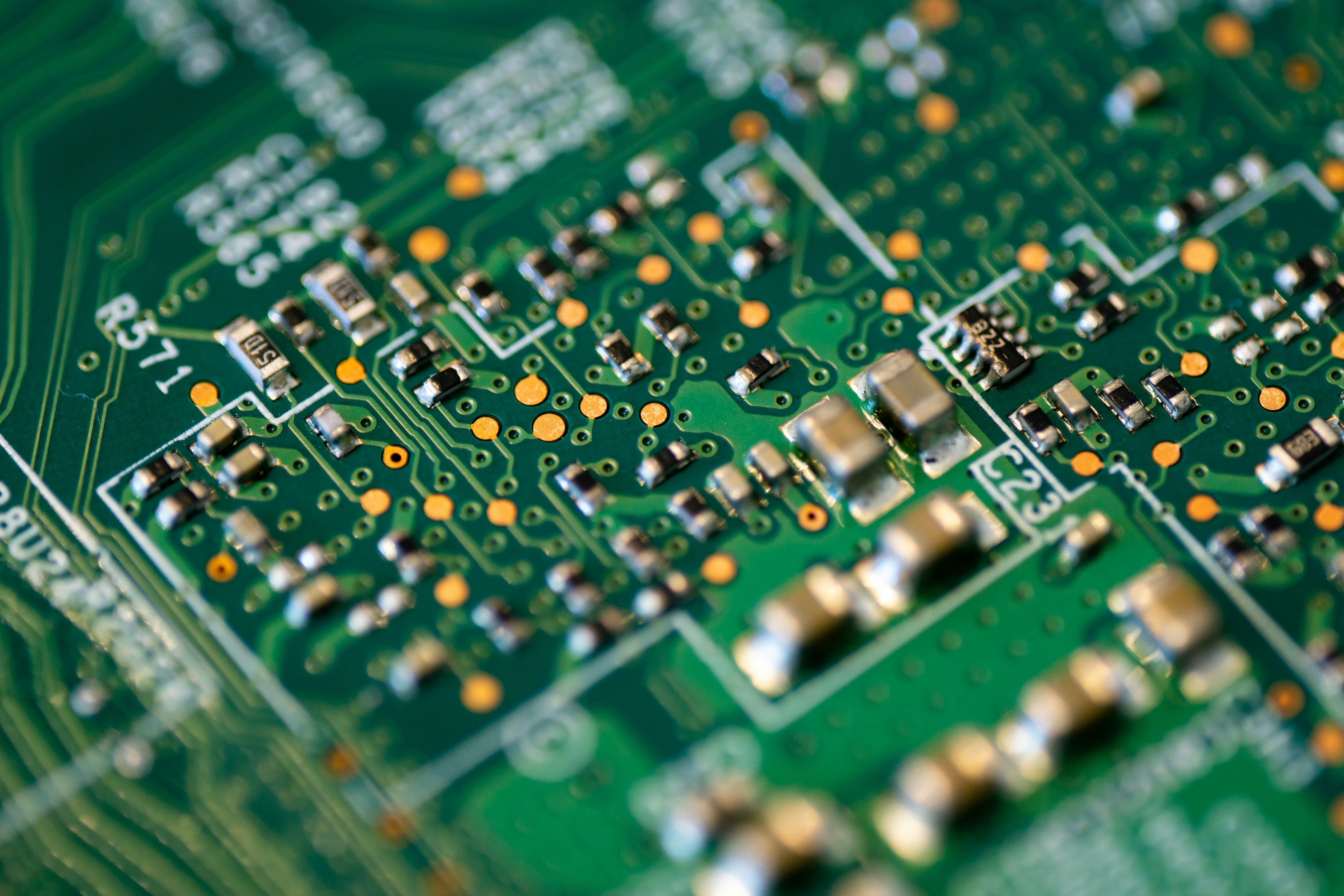 great photo recipe,how to photograph macro of a intel motherboard; green and white circuit board