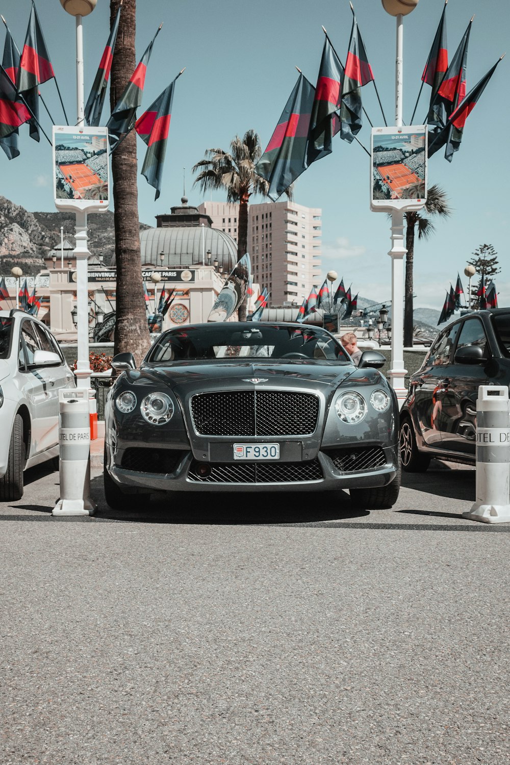 Bentley Continental Gt Pictures Download Free Images On Unsplash