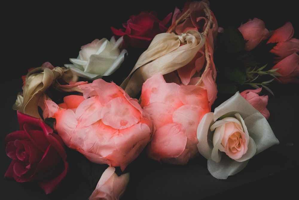 buquê de flores rosa e branco