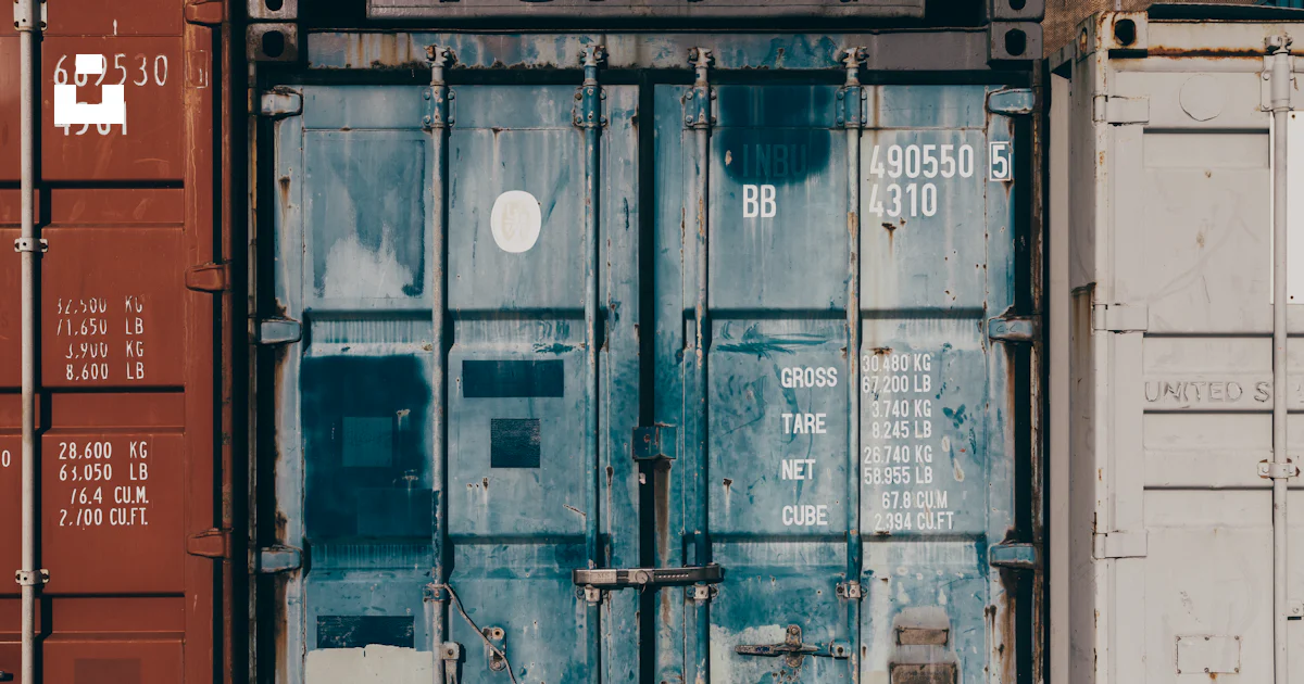 Interpol Container Blue Blue intermodal container photo – Free Transportation Image on Unsplash
