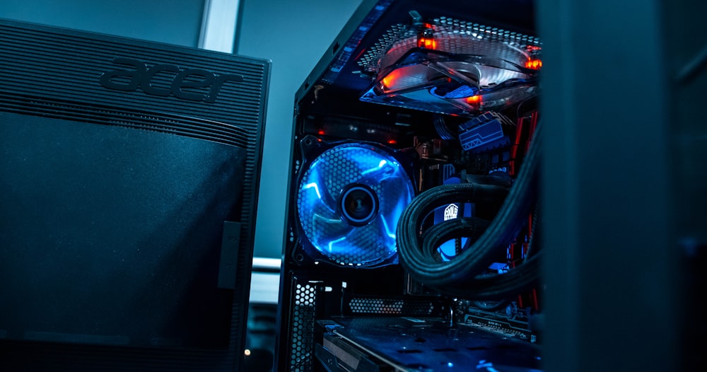 Gaming Computer Pictures Download Free Images On Unsplash