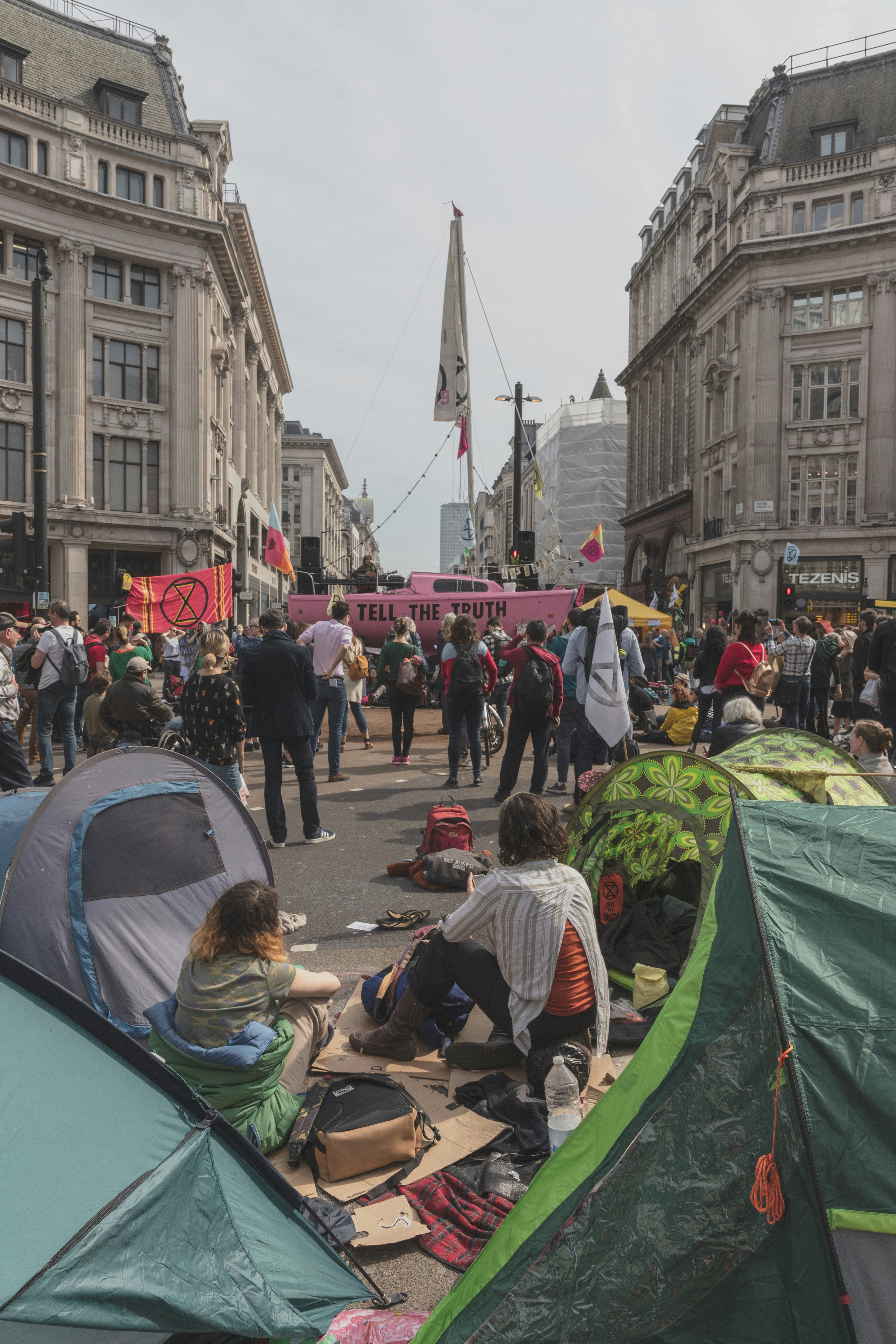 Photo by joeldevriend