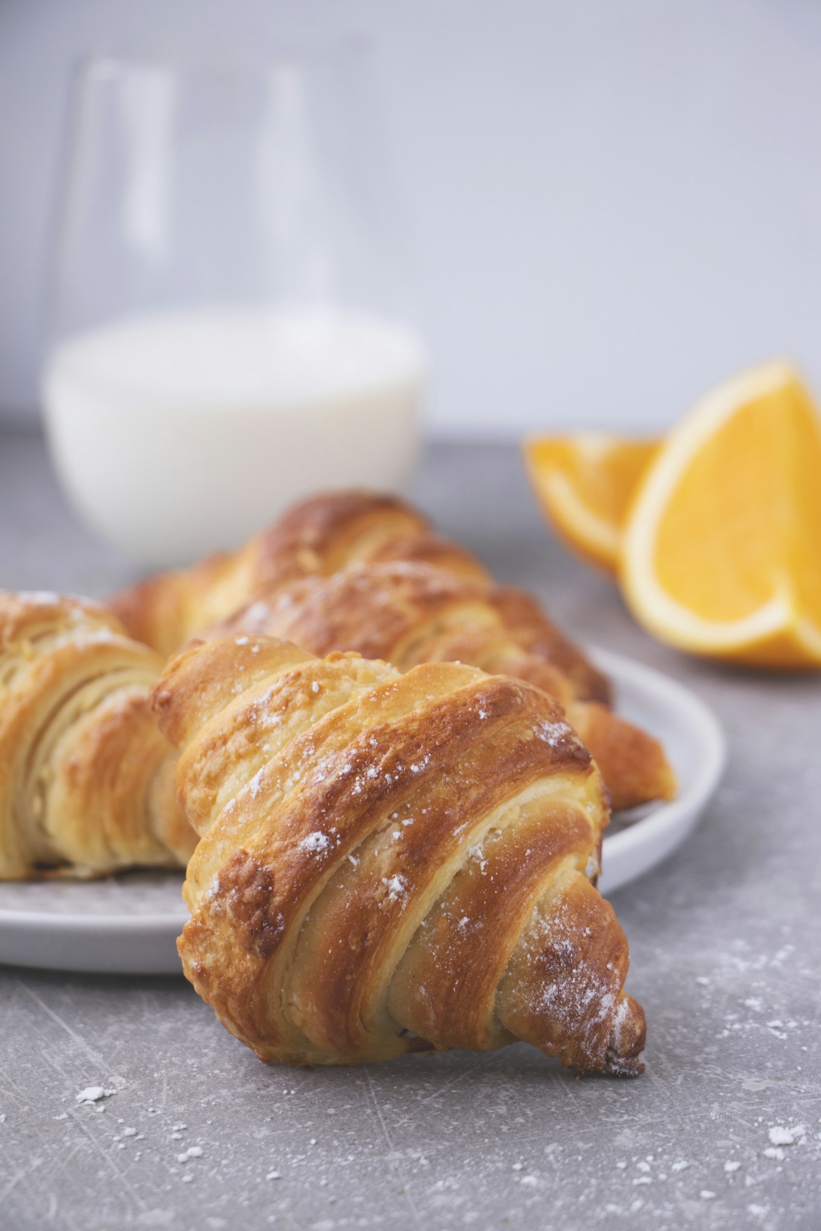 Canon EOS 77D (EOS 9000D / EOS 770D) + Canon EF-S 18-135mm F3.5-5.6 IS USM sample photo. Baked rolled bread on photography