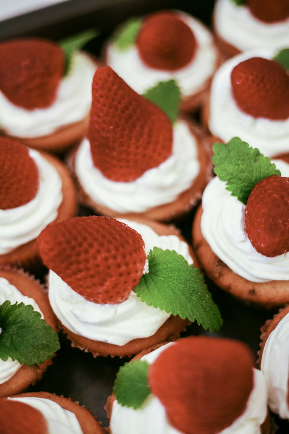 cupcake with strawberry lot