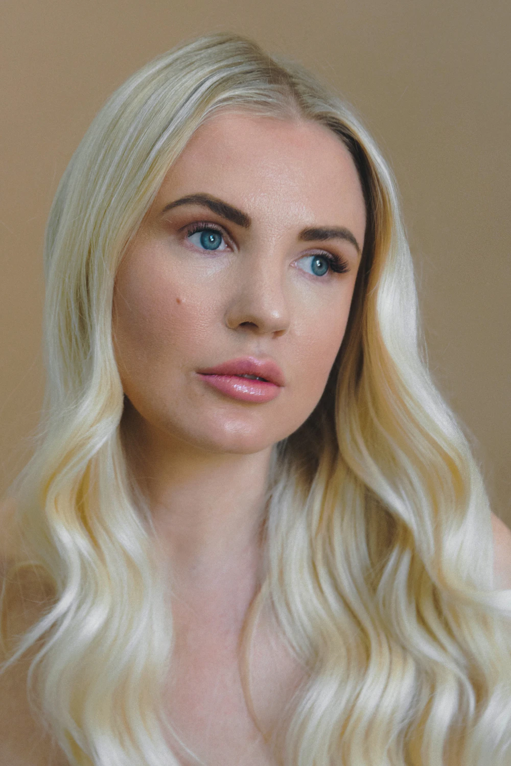 Soft blonde waves