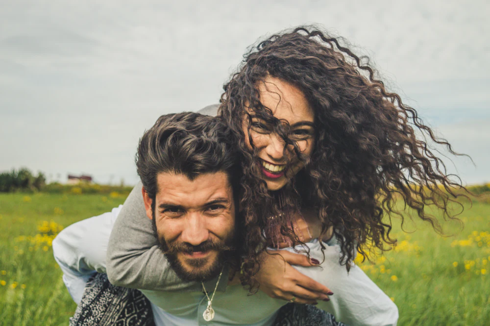 Fernbeziehung und psychische Belastung: Wenn Liebe auf Distanz zur Herausforderung wird