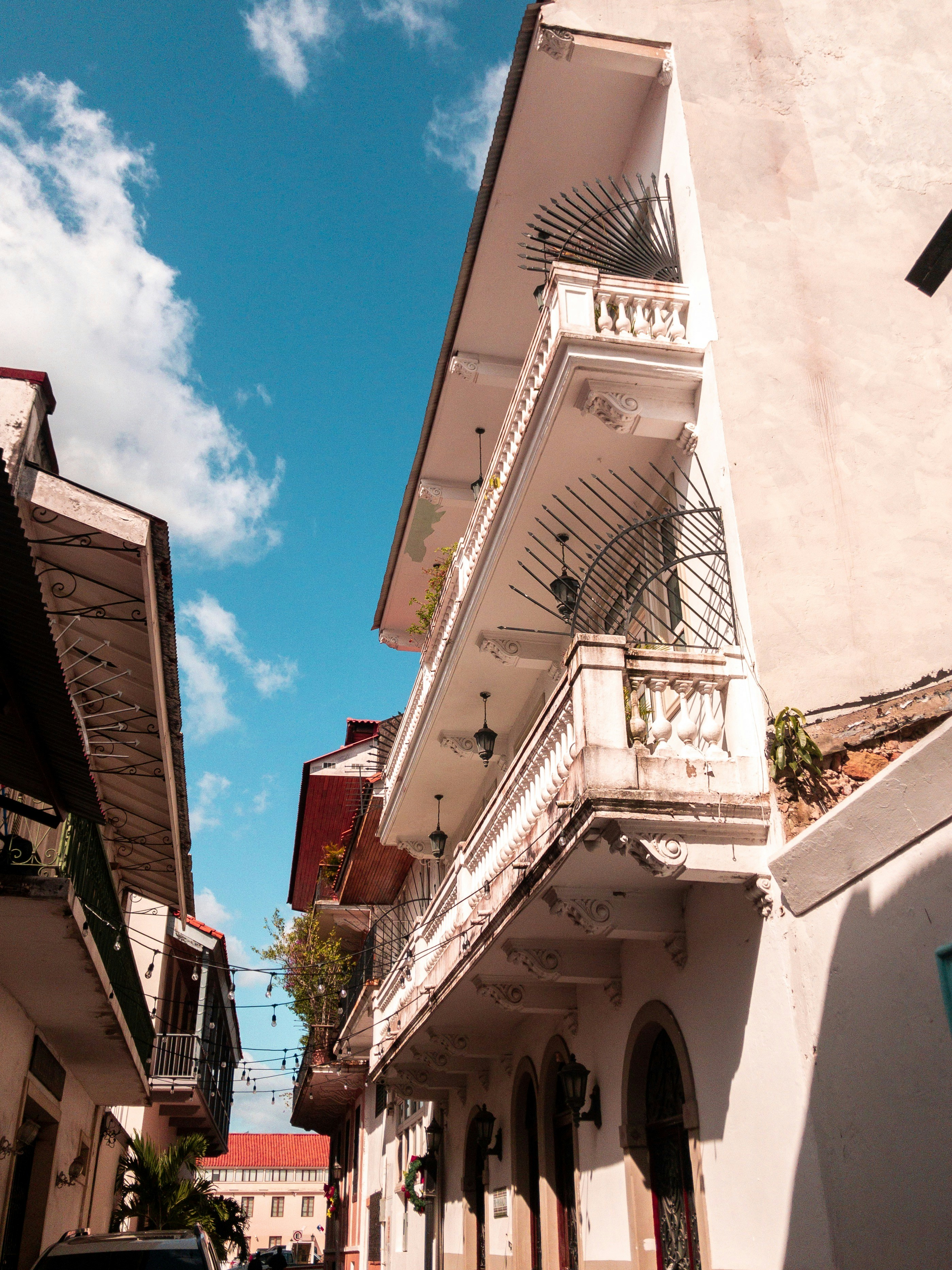 Photo by andreslevitas