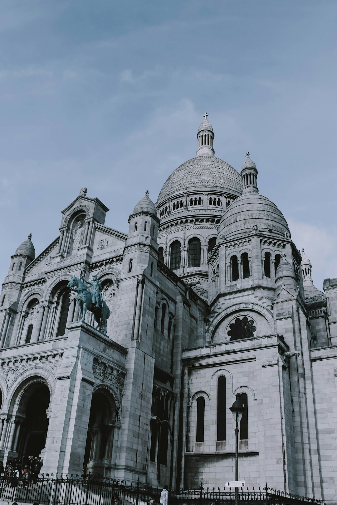 dome building during daytime