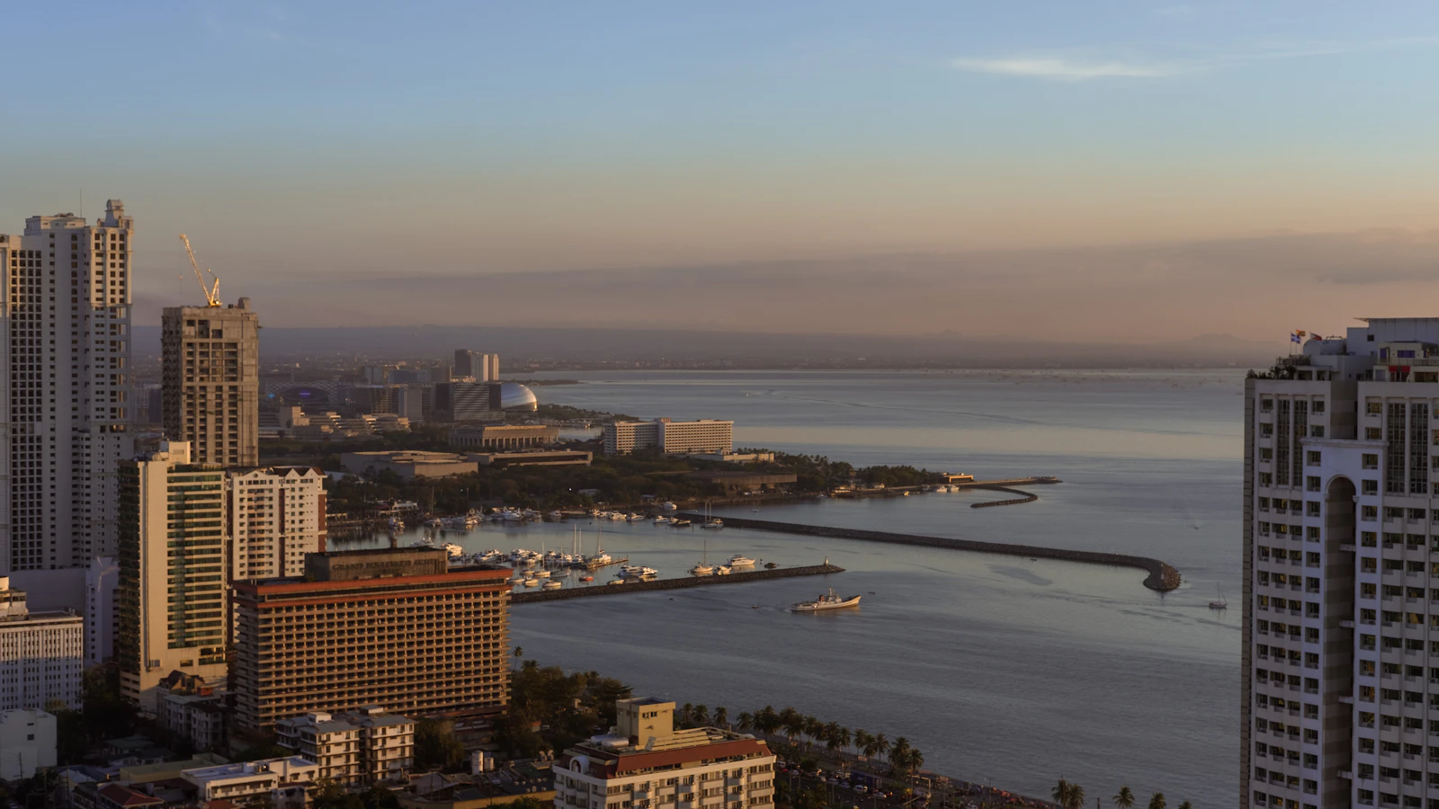 Coast Residences — image 1