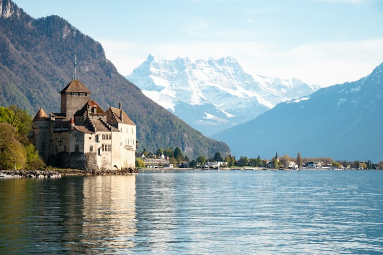 Château de Chillon: Switzerland's Lakeside Fortress