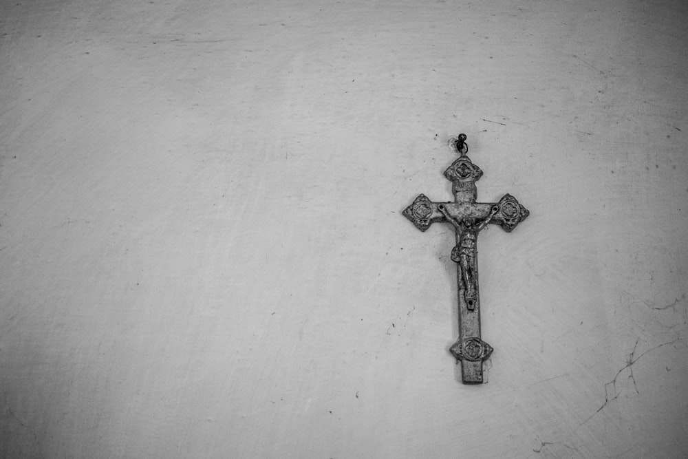 gray crucifix on wall