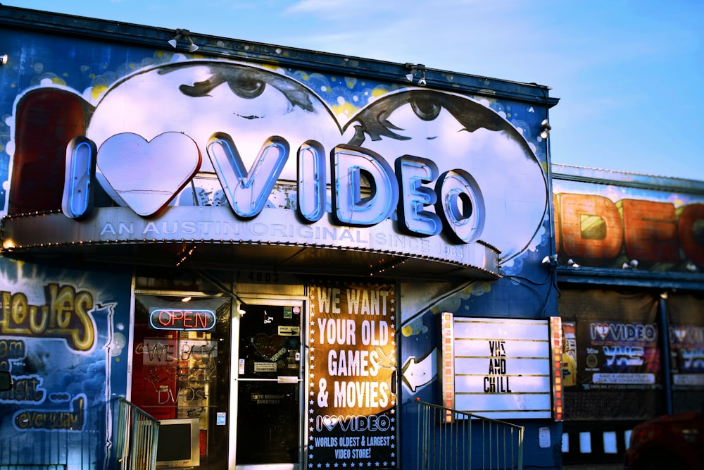 I heart Video signage