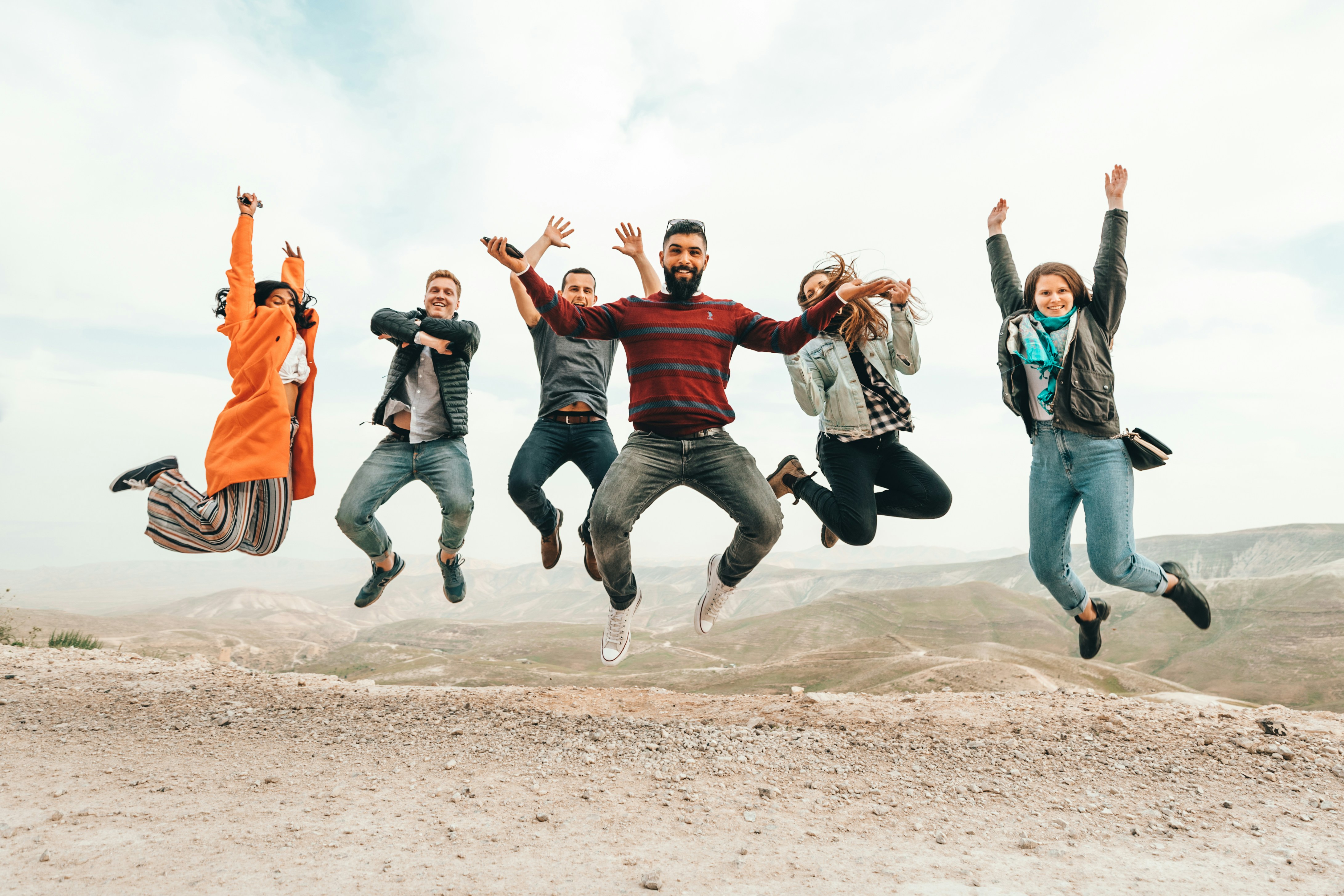 great photo recipe,how to photograph six group of people jumping on hill